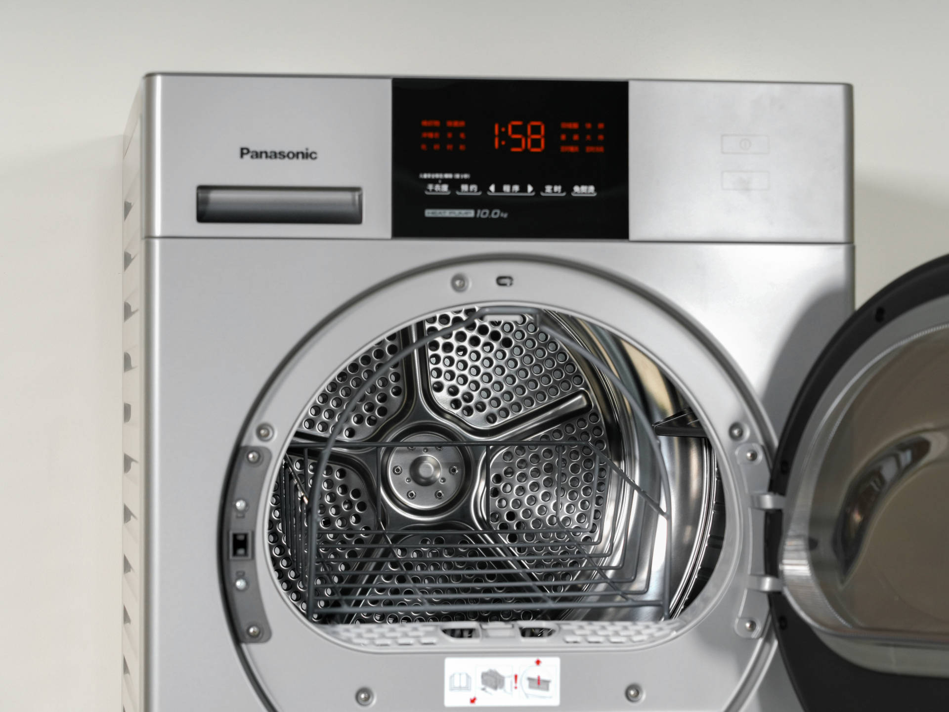 解放阳台的洗烘套装,让年轻人多一些休闲空间