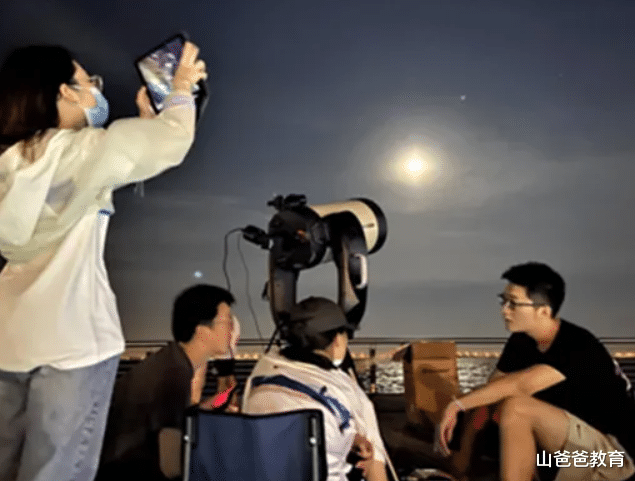 洪涛股份|浙大毕业还考不了公务员，只因选错了专业，父母：白考了680多分