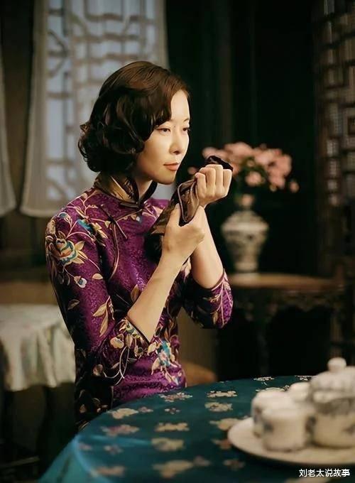 柯蓝|著名女星柯蓝：本姑娘49岁仍单身未婚，但并不是因为不懂爱情