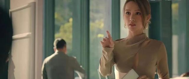 00后|傅嘉莉：死性不改专当小三，靠选妃上位博眼球？