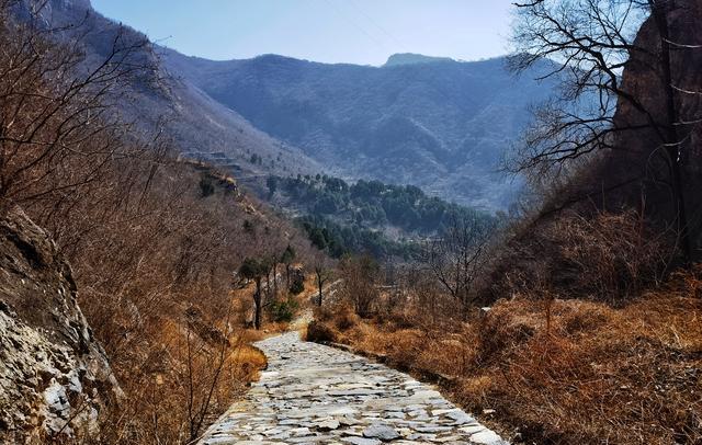 |北京房山徒步登山好去处，古寺古塔相得益彰，山景秀美值得一赏！