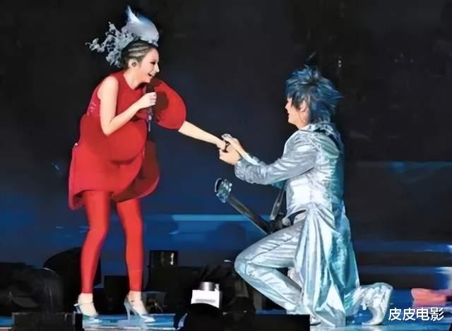 飞轮海|有人嫁天王,有人英年早逝,国内红极一时6个组合,今走出30种别样人生