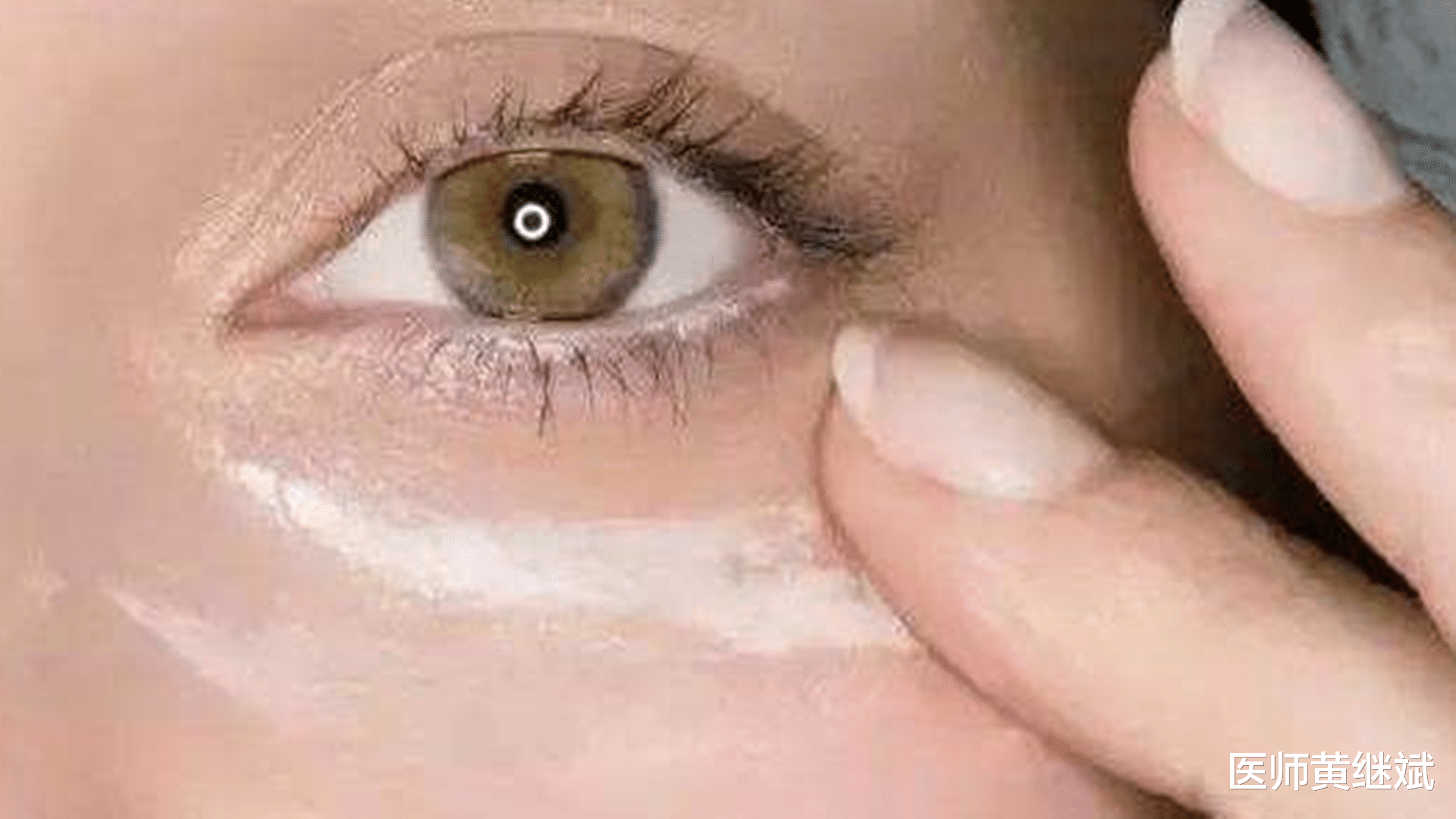 眼霜 我们的心灵窗户眼睛,使用眼霜加眼膜,用能起双重效果吗?