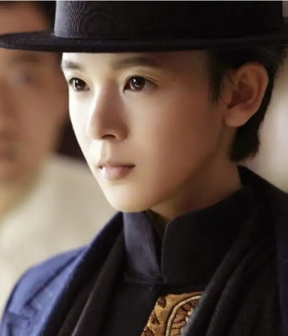 叶童|女扮男装哪家强？看看叶童、李媛有多像！这才是真正的女扮男装