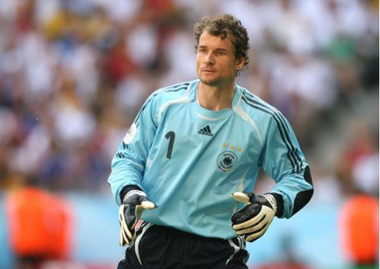 卡恩|职业生涯像过山车，米兰坚决不挽留，后在国家队逆袭卡恩