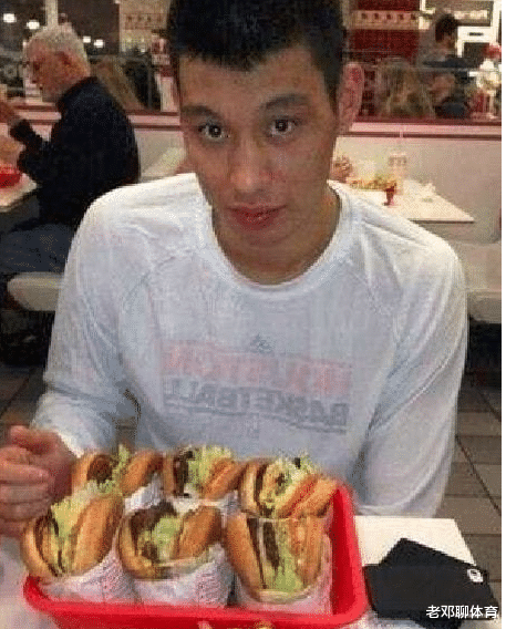 奥尼尔|NBA球星有多能吃？詹姆斯一天吃7顿 奥尼尔36根热狗吃不饱