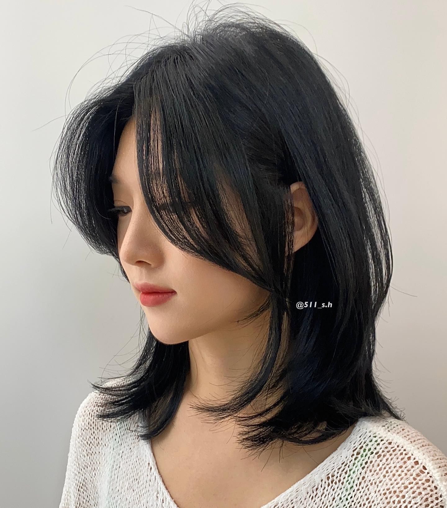 发型 3月女发流行这样剪，蓬松显脸小，长短都满意