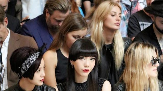 吴莫愁|吴莫愁：从代言费过亿到县城卖唱，还惨遭淘汰的她，还有机会吗？