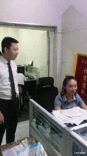 |“过安检千万不要带奇怪的东西！”说这是高尔夫球杆，这谁敢信啊？