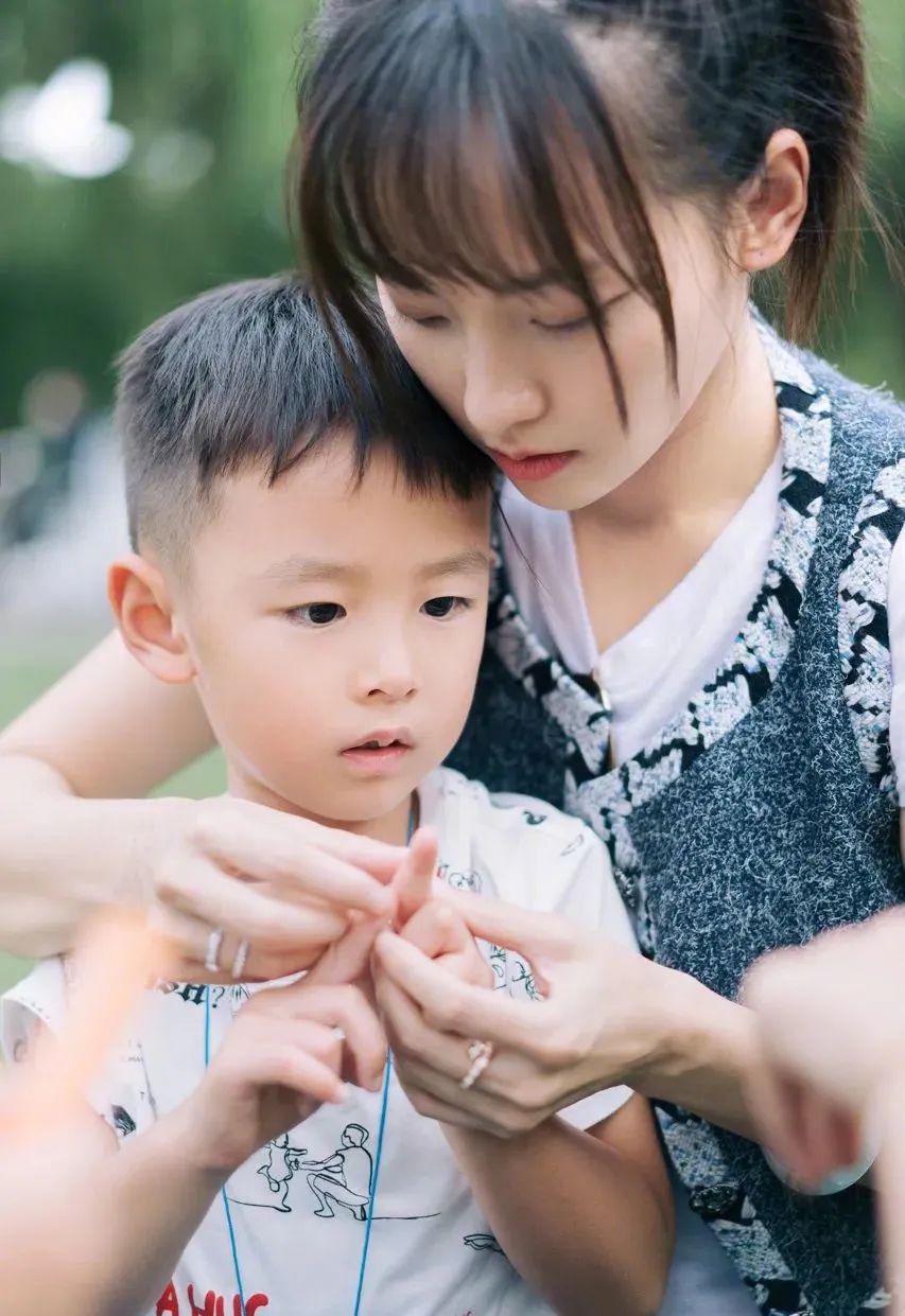 张嘉倪|官宣！全网等这对恩爱夫妻补办婚礼，怎么突然传离婚了？