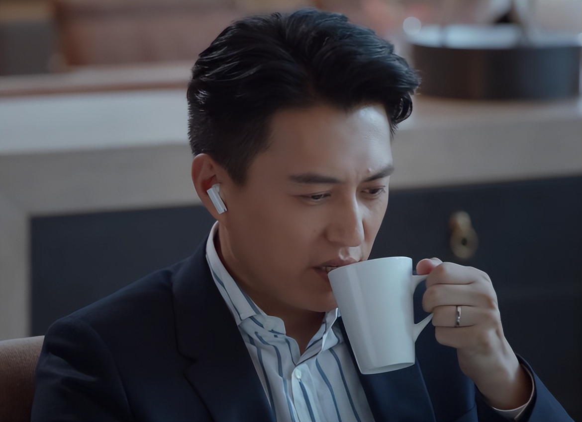 靳东|好家伙!靳东新剧开播就被一二星刷屏,观众弃剧理由出奇一致