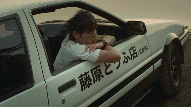 头文字d|《头文字D》幕后：刘德华错失角色，周杰伦拍戏敬业到险些丧命