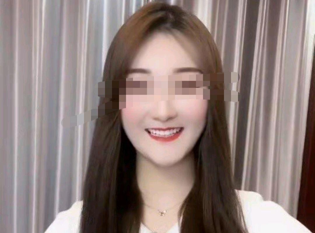 朱之文|有夫妻相，小动作却透着怪：朱之文新儿媳曝光，比前儿媳面相温和