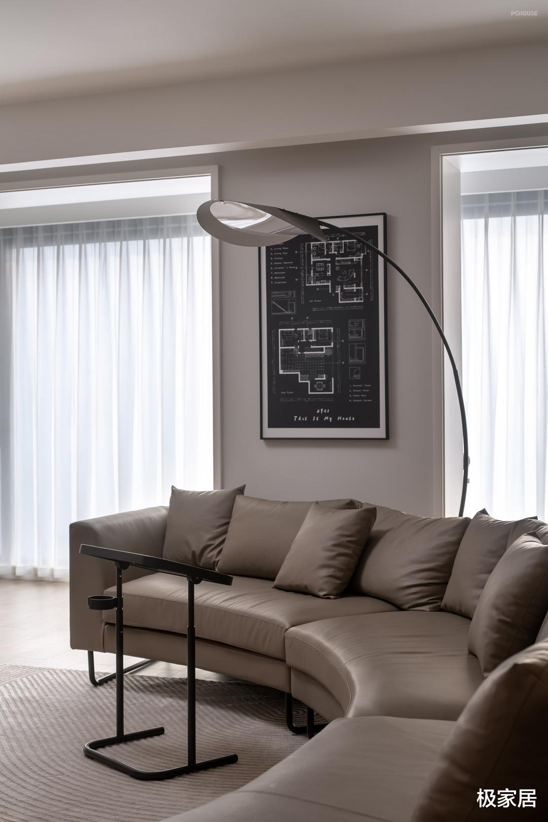 位于顶层的复式，拥有绝佳的视野，让你忘却一天的疲惫