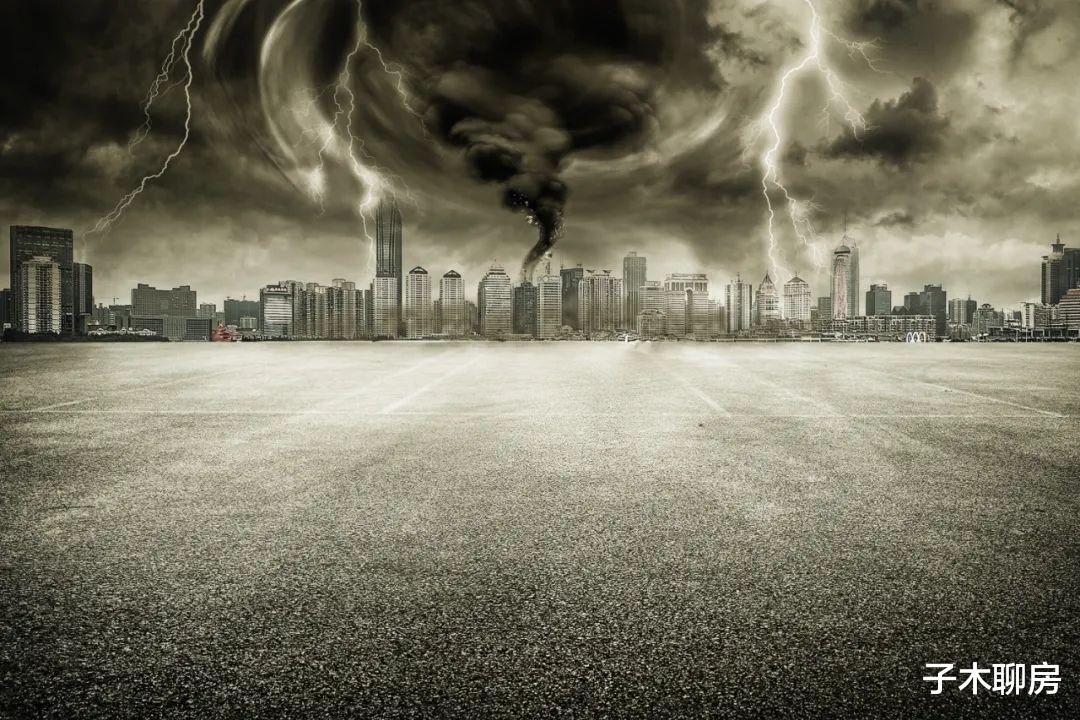 简约|左手抢房,右手抛售