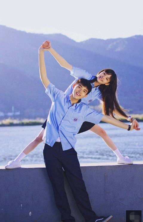 余淮|欧阳娜娜陈飞宇同游三亚,时隔多年再次合体,疑似恋情有新进展