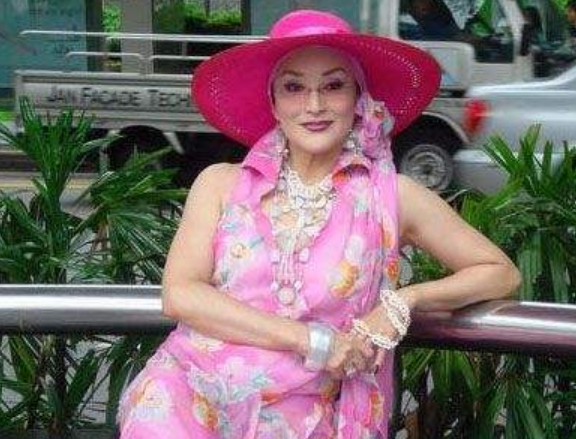 赵丽颖|“最美太后”陈莎莉，蝉联五届金钟影后却情路坎坷，73岁仍单身