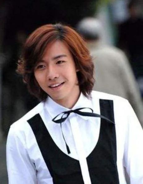 花泽类|什么年代了，花泽类怎么还可以上热搜？