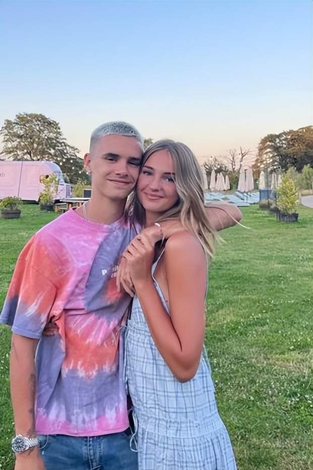 蕾哈娜|贝嫂度假不忘给罗密欧前女友点赞互动，却与豪门千金长媳零互动