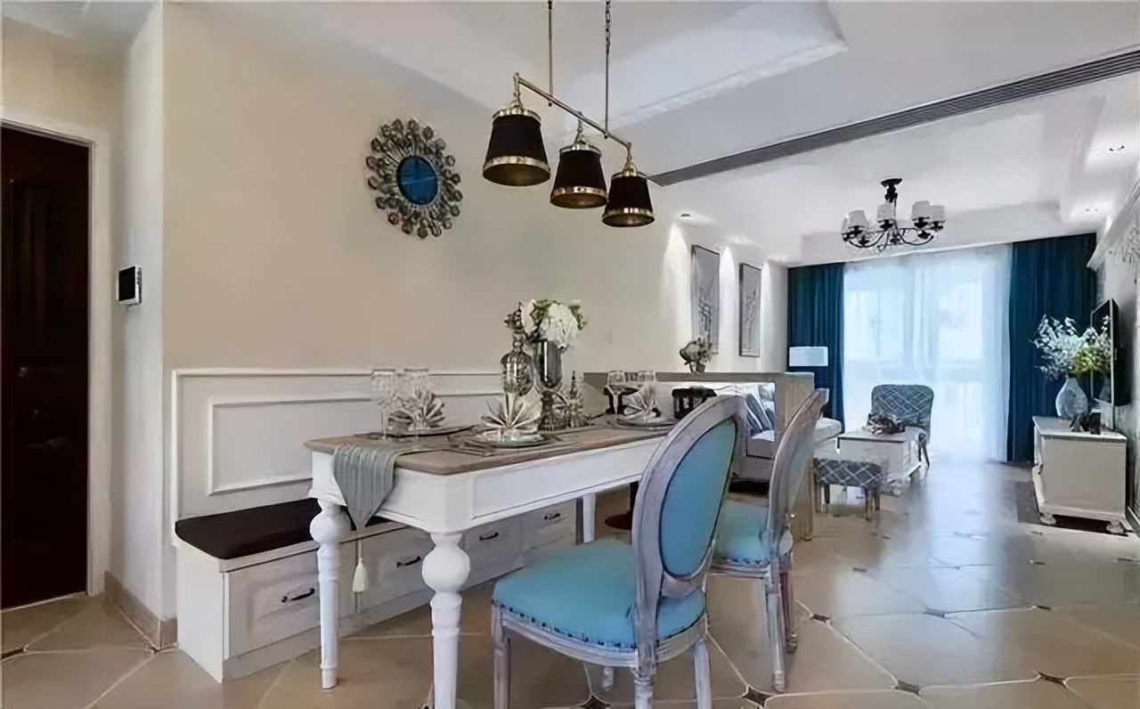 参观新房，一进门就看呆了，超喜欢卧室的嵌入式收纳柜