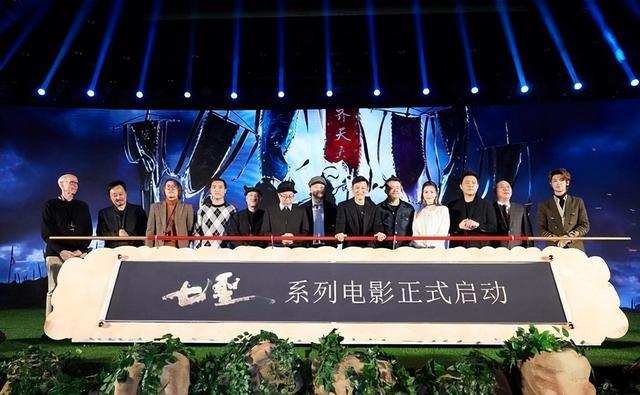 刘德华|61岁刘德华工作太卖力，一脸狰狞全身用力