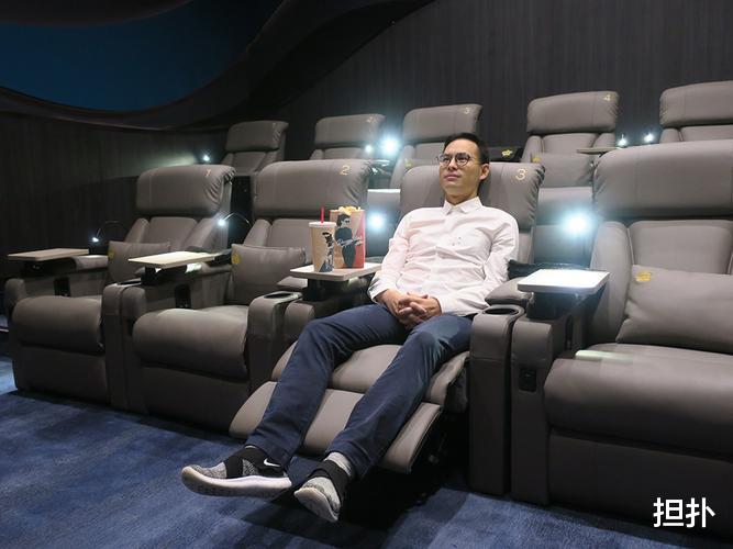 杨受成|大哥太风流被父亲赶出家门,他幸运成为接班人,将继承几百亿家产