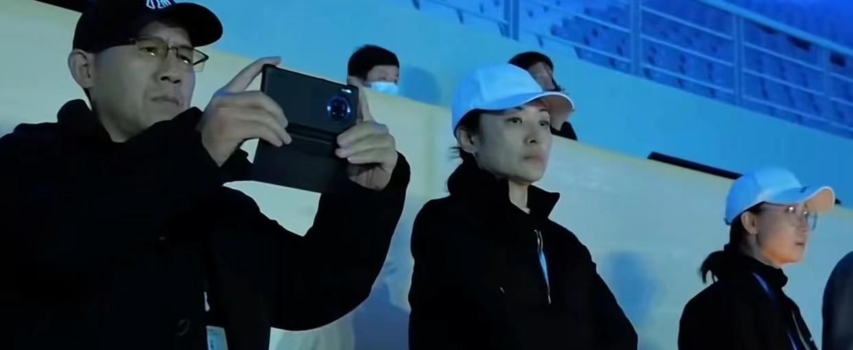 周涛|周涛任安徽省运会总导演,素颜开会气场十足,离开央视6年忙不停