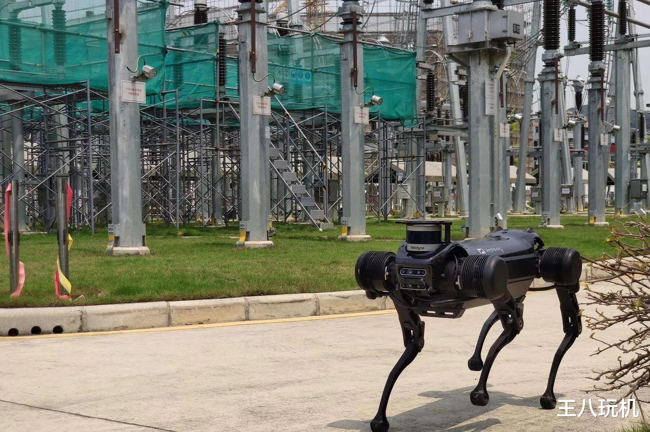 看了中国的仿生机器人，就知道波士顿动力为啥被贱卖了！
