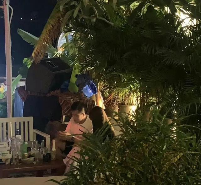 欧洲|喜讯！CBA郭艾伦新女朋曝光，海边边走边吻很浪漫，结婚提上日程