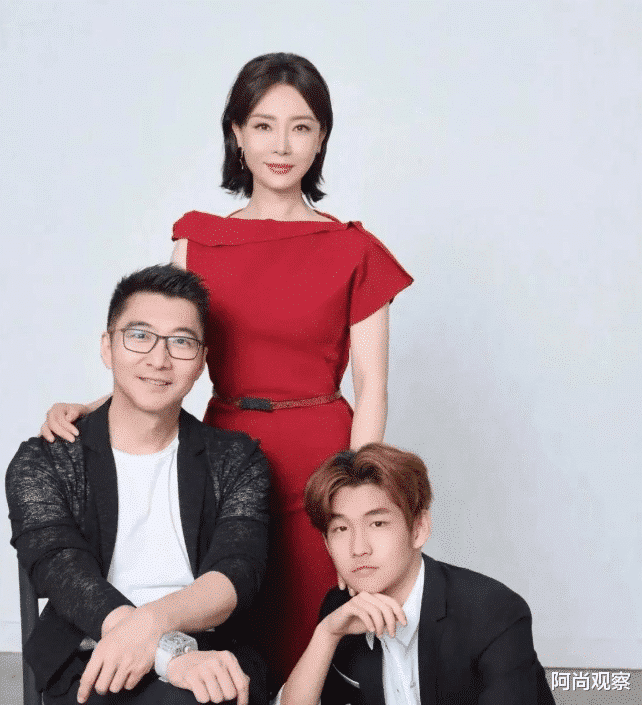 陈数|想开了?知名女星夜宿牵手鲜肉,1周换俩婚戒已摘,其夫多次出轨