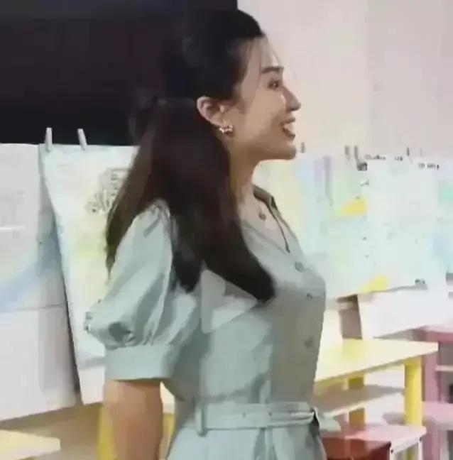 弄不好韦哥也只是配,幕后主角应另有其人,网传戴璐交待24人!