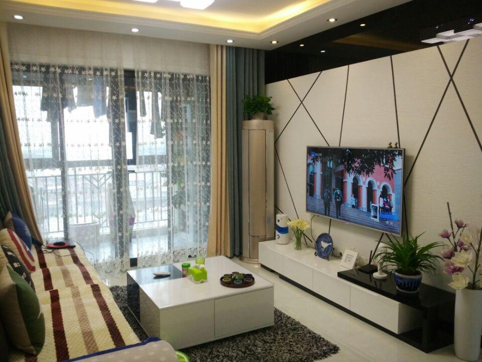 头一次见到餐厅还安卡座的,太时尚了!邻居都快把我家门给推烂了