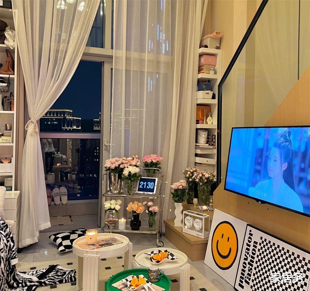 小姐姐一个人住38㎡LOFT公寓,虽然屋内面积小,但还算整洁干净