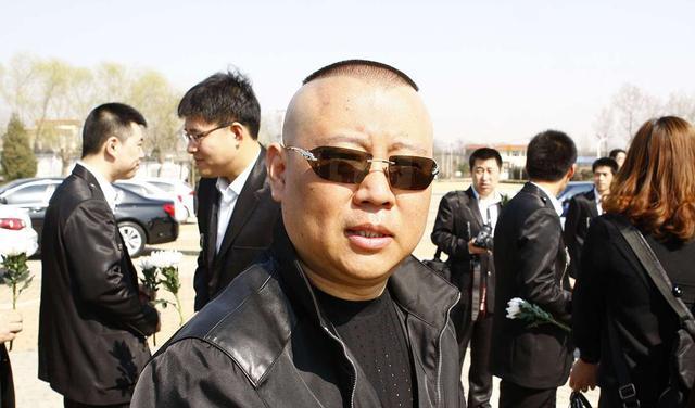 侯耀华|终于有人支持侯耀华，老艺人马歧说他在家挑大梁，弟弟的事必须管