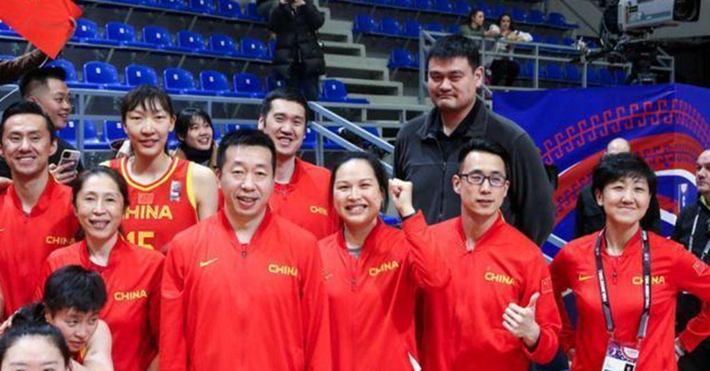 姚明 不止400斤!姚明体重令人担忧,两膝盖不能站直,生二胎或成空谈