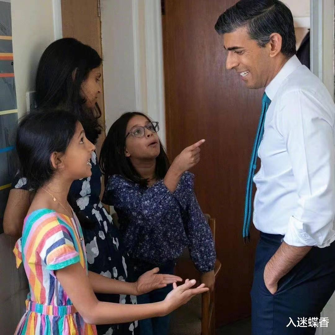 英国|英国新首相女儿真是黑富美!撞脸佟丽娅