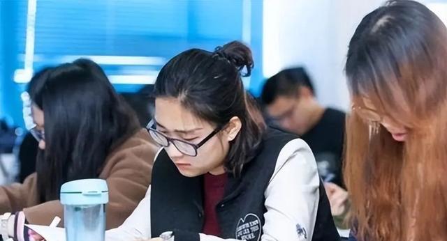 大学|“三本生能进入体制内，那还读什么985大学”？这番话引众人深思