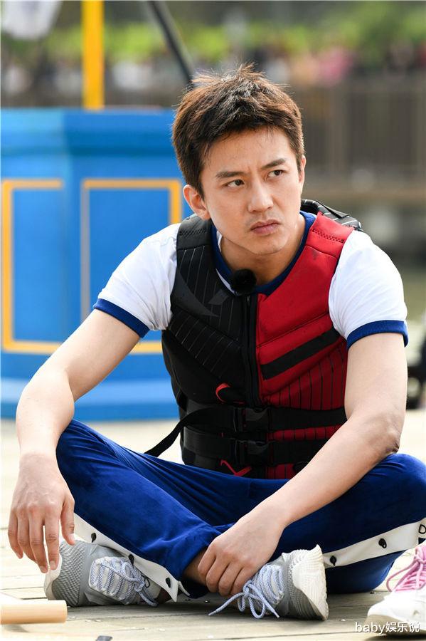 邓超|暖心的邓超:姐姐省吃俭用供他读书,成名后给姐姐买了2套房