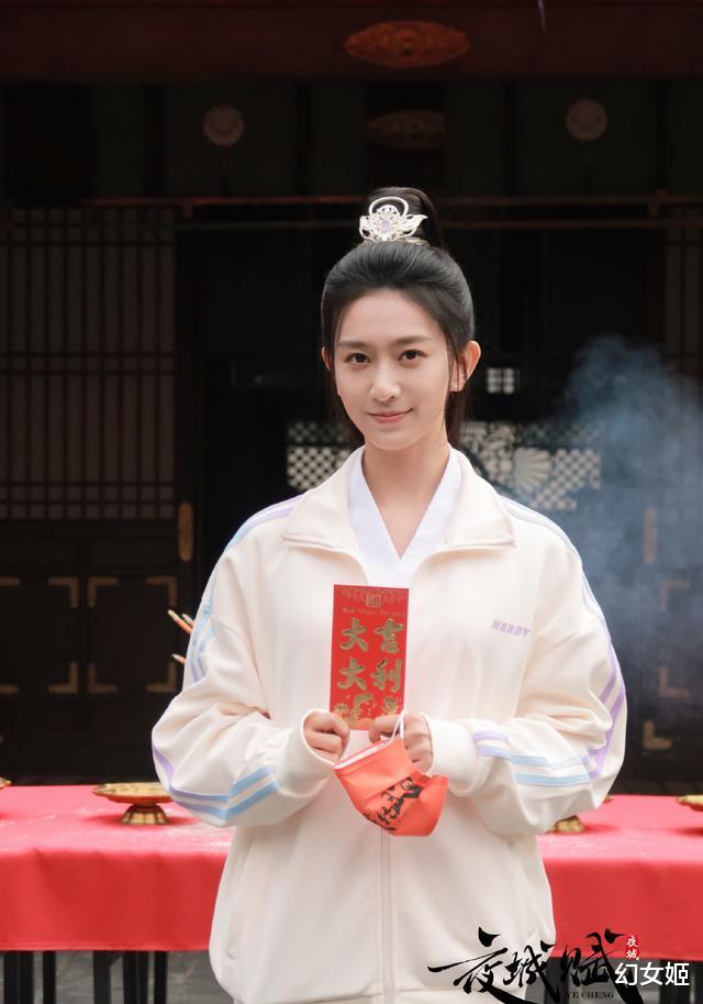 鱼幼薇|《梦华录》高慧:学导演却做了演员,还是《雪中》的花魁鱼幼薇