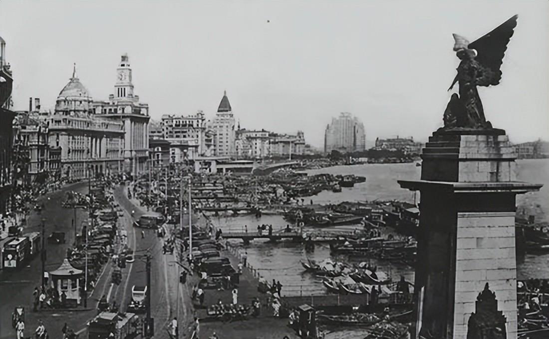 纽约|王思聪为什么一直赖在上海不出国?