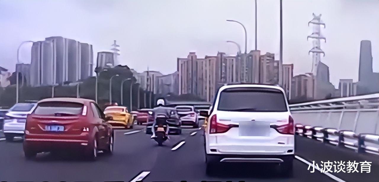 重庆:14岁少年跳车后跳江,期间只有6秒,更多细节被曝光!