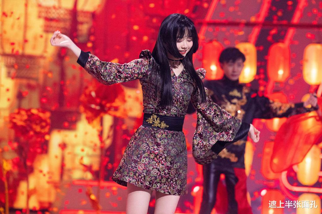 谭松韵|舞蹈剪掉、名字打错，谭松韵粉丝集体抗议：这节目对她的恶意太大