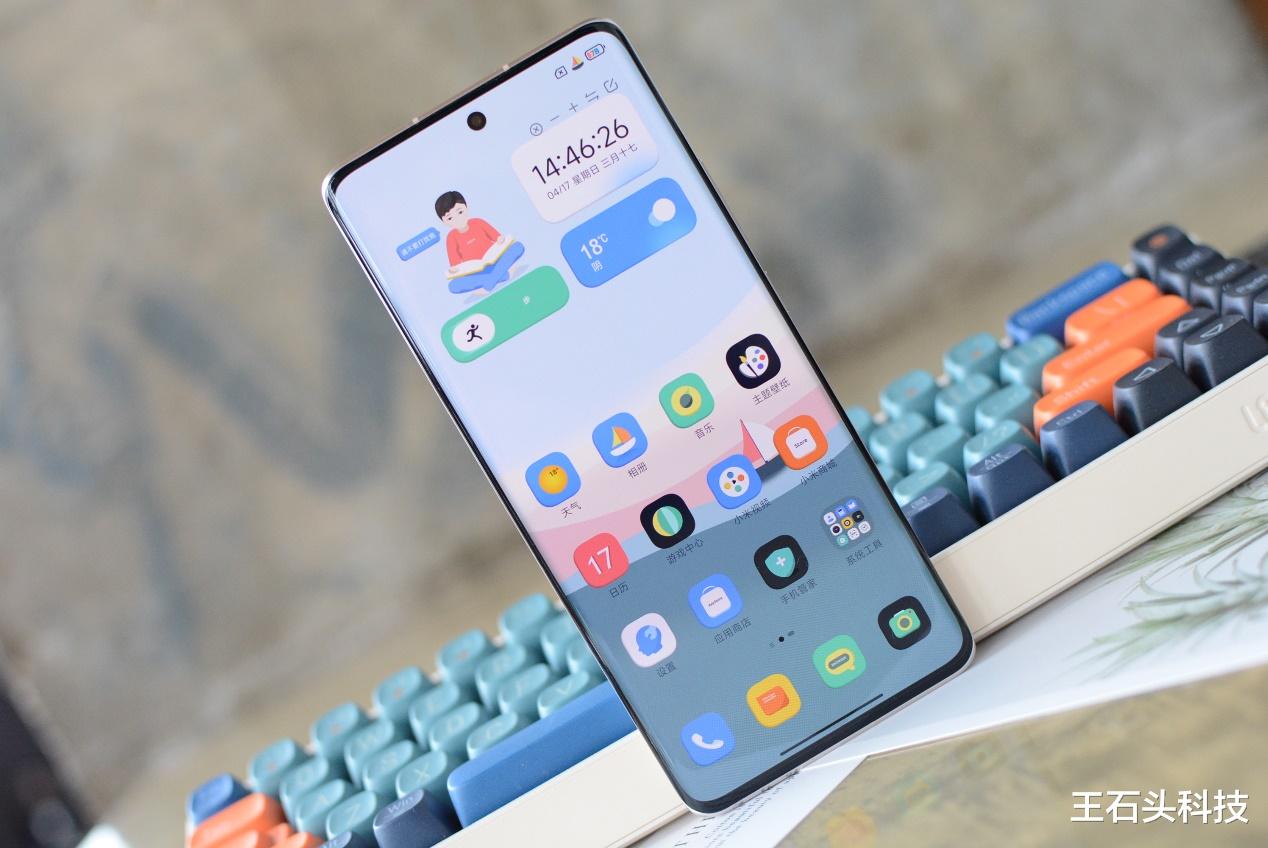 小米科技|小米“高颜值”手机,机身厚度不足7mm,如今已大幅降价!