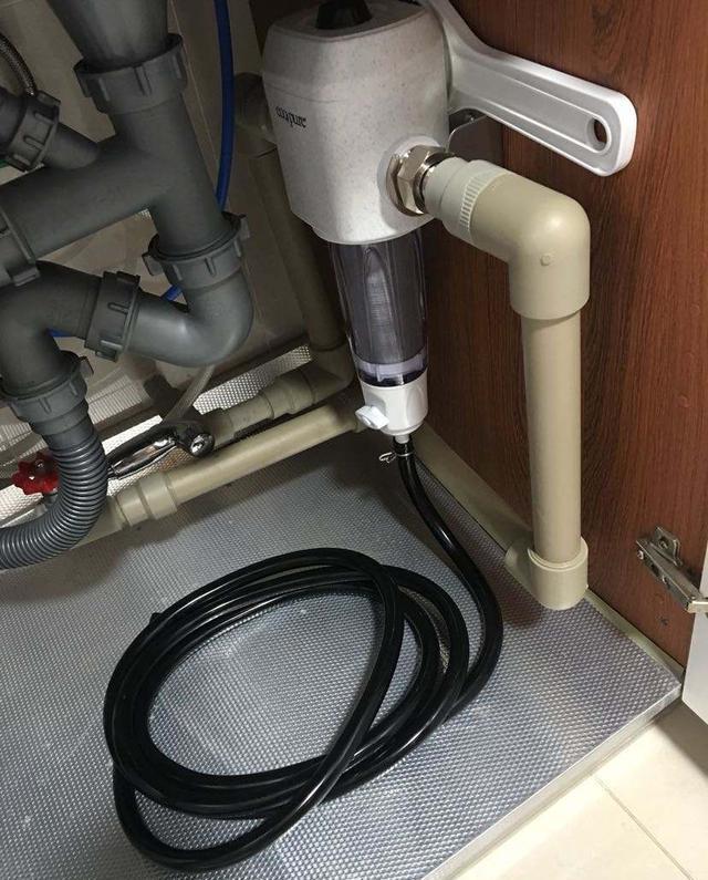 厨房装修要不要安装前置过滤器?入住两年后,谈谈我的使用感受