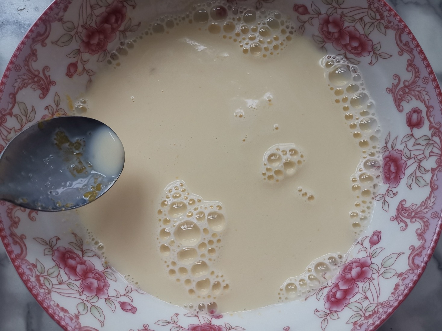 教你做蛋挞，不用面粉不用淀粉，3种普通食材就能做出滑嫩蛋挞，真香