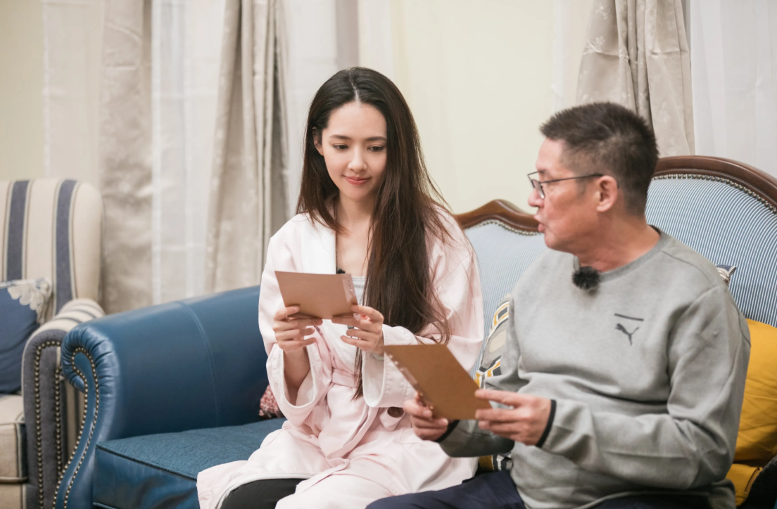 郭碧婷|郭碧婷待产住寒酸娘家？向太不舍孙女小奶黄，女儿太懂事郭爸感动
