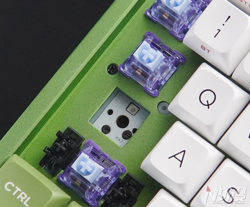 雷神|雷神VIC84三模机械键盘拆解评测