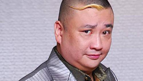 短视频|演员陈坚雄突发心梗猝死车内，家属悲痛发声