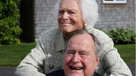 芭芭拉|老布什曾婚内出轨12年，芭芭拉为爱付出73年，他临终前才道出心声