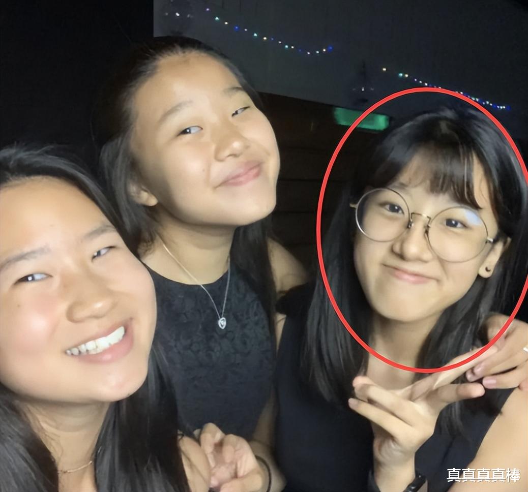 李嫣|同样是泳装,王菲的女儿,焦恩俊的女儿,贾静雯的女儿,有差吗?